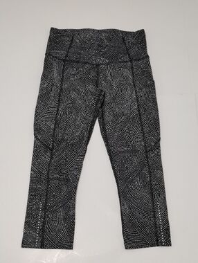 Lululemon Fast And Free Crop ll Tight 17"